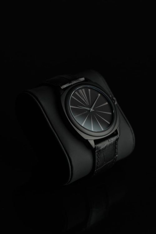 Часы  Alexander Diagan из коллекции Black Hole