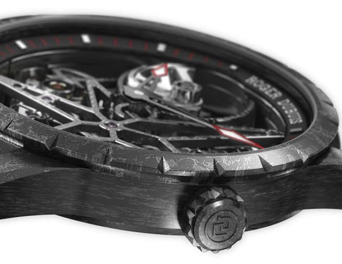 Roger Dubuis Excalibur Carbon, скелетон из карбона