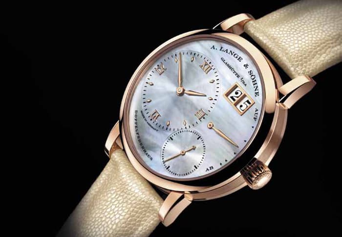 A. Lange & Sohne Little Lange 1 с калибром L901.4 в корпусе 36,1 мм