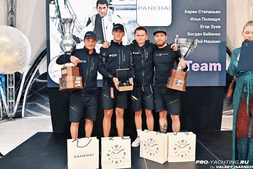 Bars Sailing Team с часами Panerai