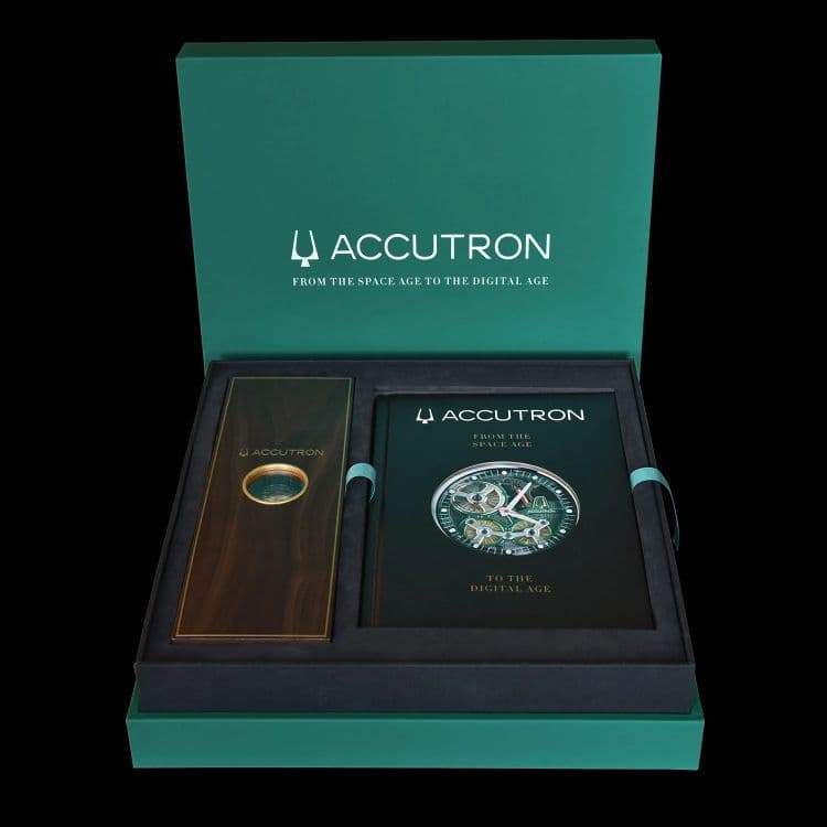 Часы Bulova Accutron 2020 года