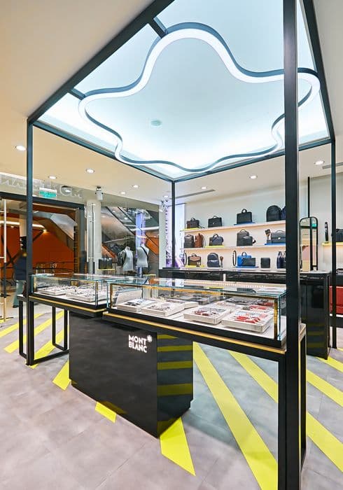 Бутик Montblanc в ТЦ Времена года