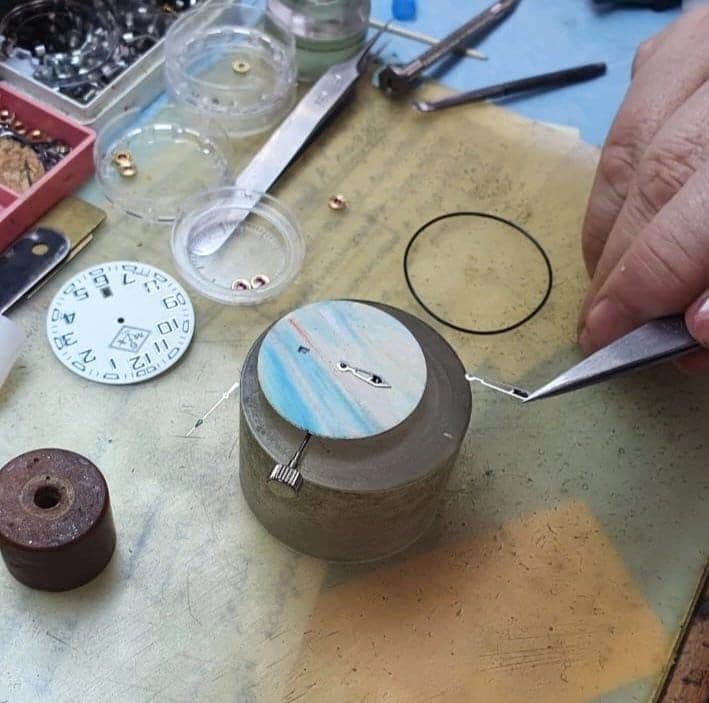Часовая мануфактура 6МХ и циферрблаты из пластика от Recycle Object