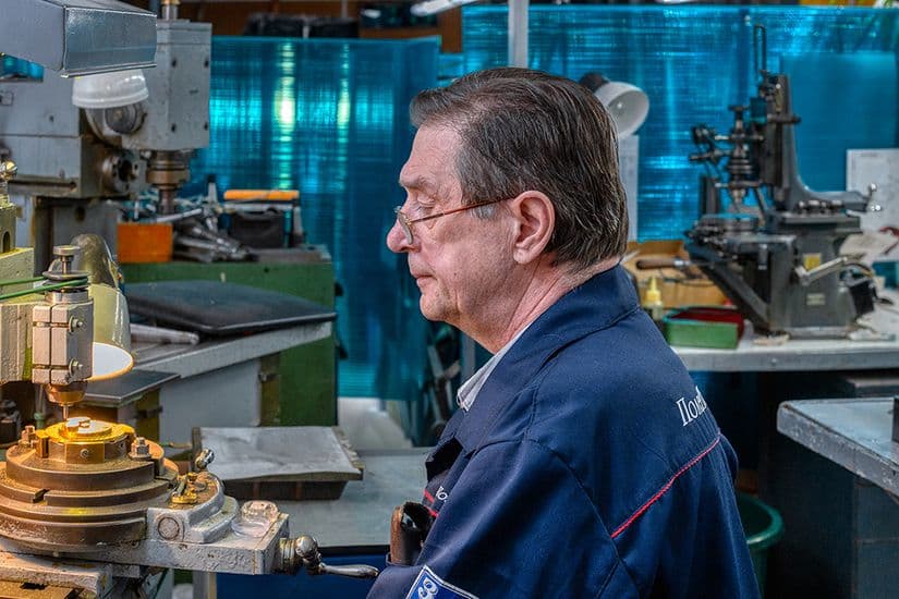 Часовое производство Полет-Хронос