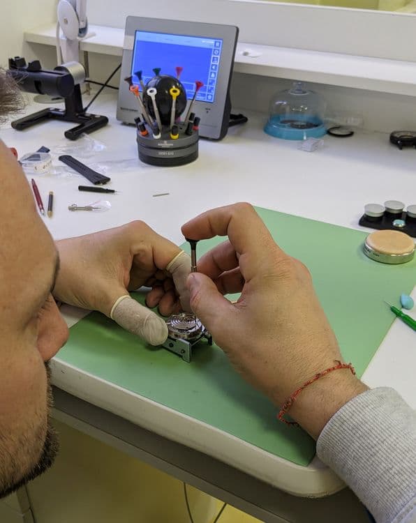 Часовой механизм Frederique Constant Worldtimer Manufacture