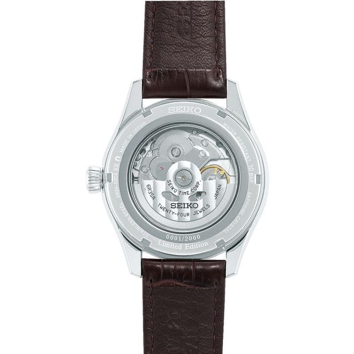 Механизм Seiko 6R35 с ручным заводом