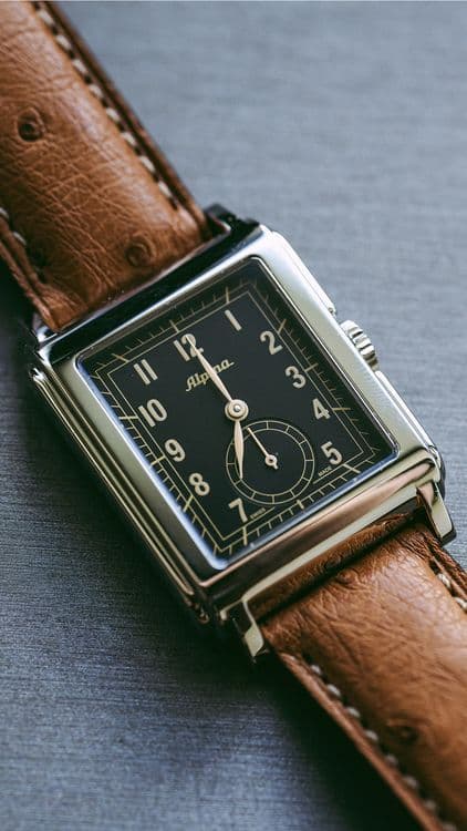 Часы Alpina Heritage Carree Mechanical 140 Years