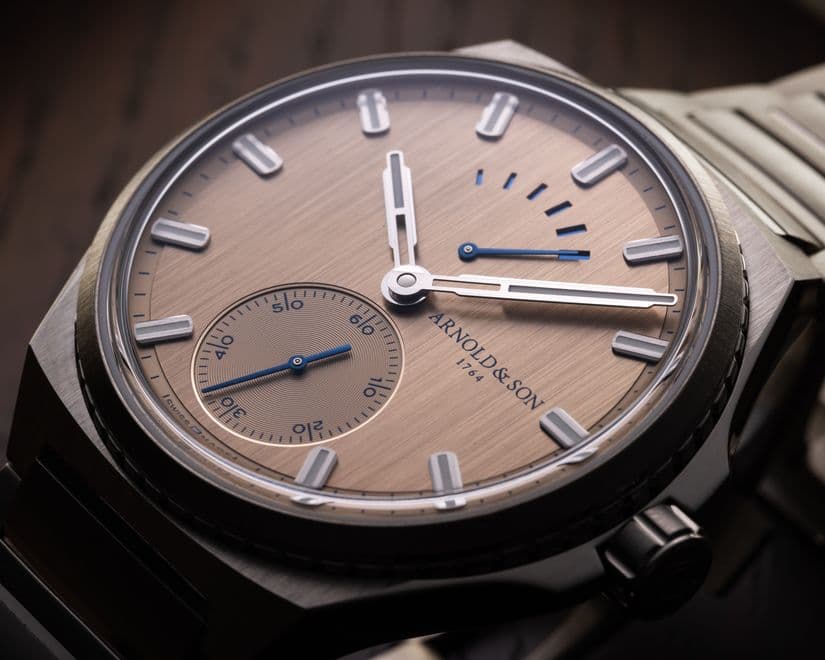Часы Arnold & Son Longitude Titanium