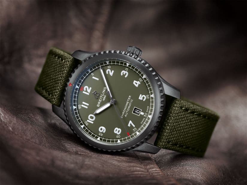 Часы Breitling Aviator 8 Automatic 41 Curtiss Warhawk 