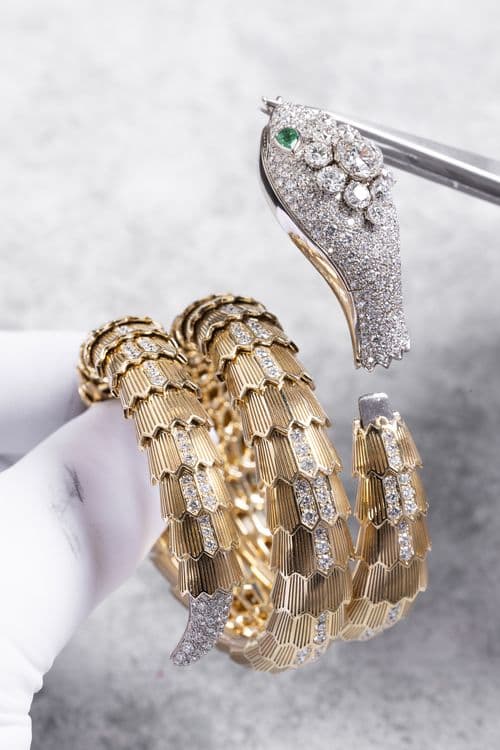 Часы Bvlgari Serpenti Misteriosi High Jewellery