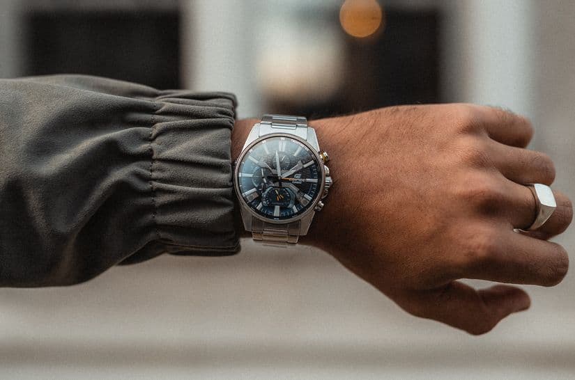 Часы Casio Edifice  EQB-1200