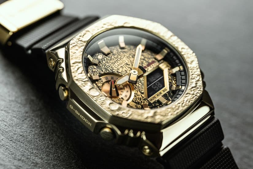 Часы G-Shock GM-2100MG-1A