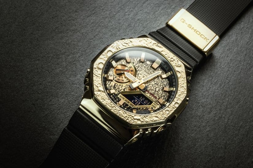 Часы G-Shock GM-2100MG-1A