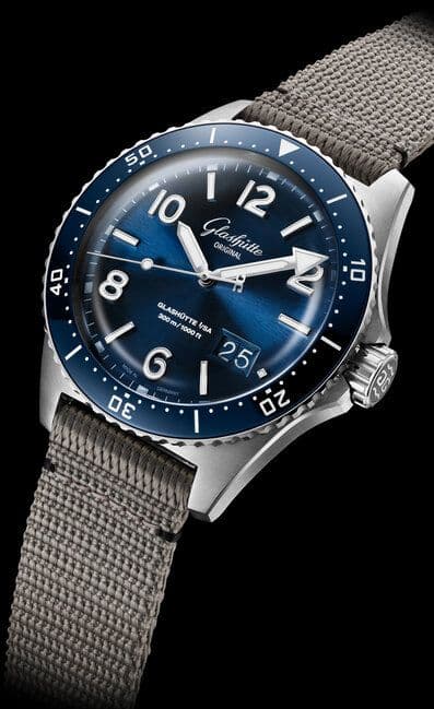 Часы Glashutte Original SeaQ Panorama Date