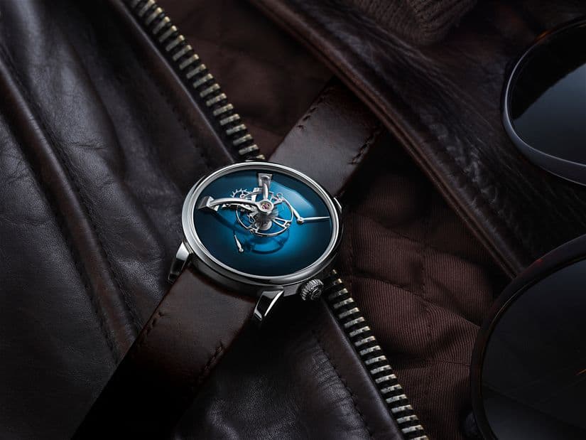 Часы LM101 MB&F x H. Moser 
