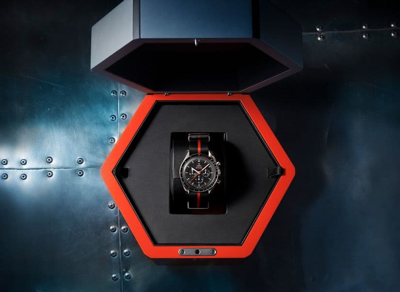 Часы Omega Speedmaster Limited Edition 42 мм Ultraman