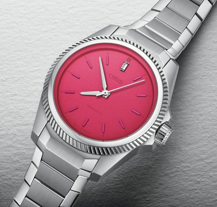 Часы Oris ProPilot X Miss Piggy Edition
