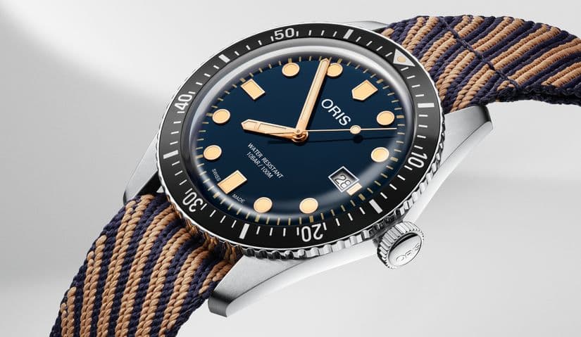 Часы Oris с ремешком из переработанного пластика