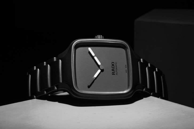 Часы Rado True Square Undigital