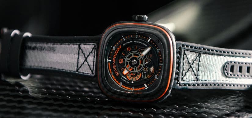 Часы SEVENFRIDAY P3C09 OrangeCarbon