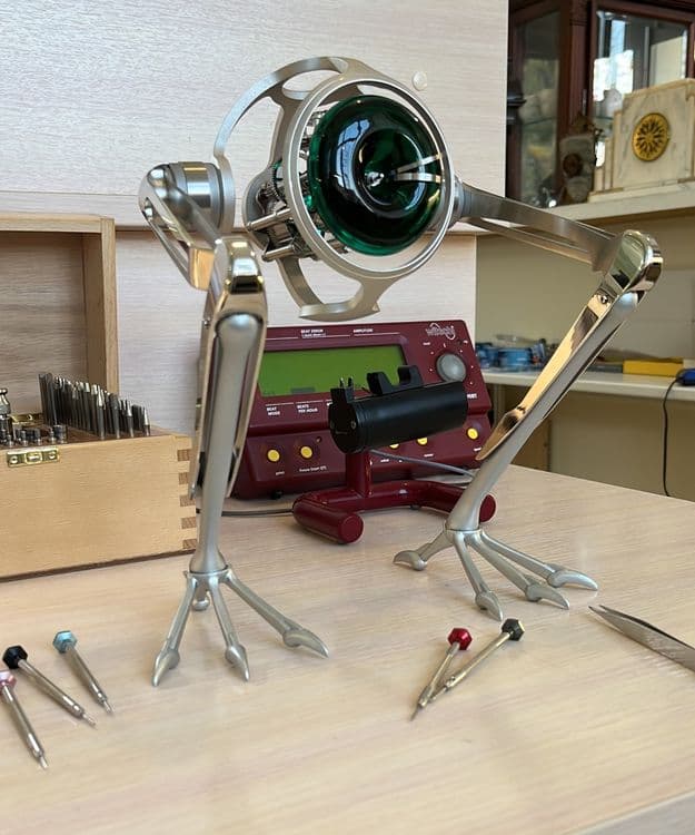 Часы T-Rex от L`Epee и MB&F