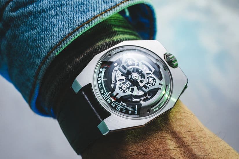 Часы Urwerk UR-100 SpaceTime 