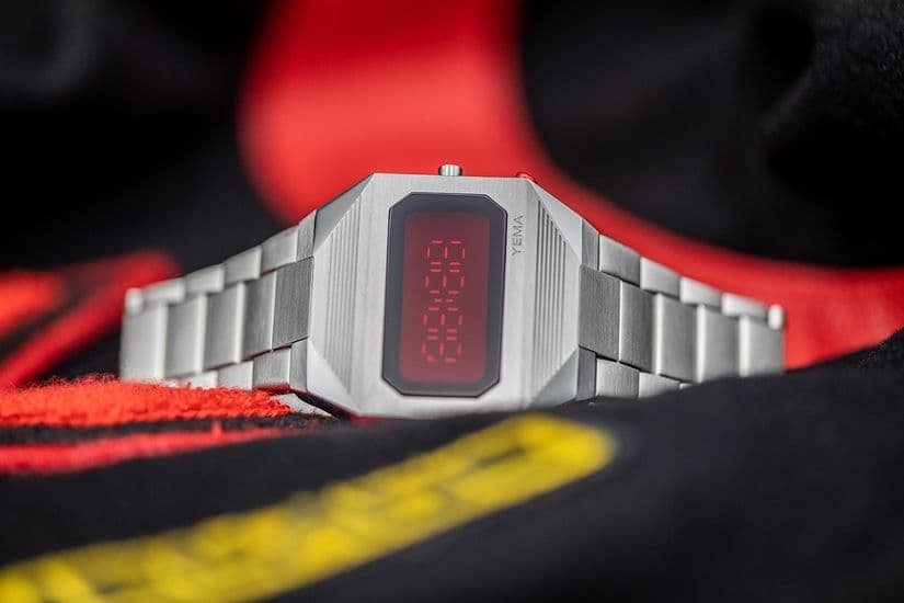 Часы Yema LED Kavinsky