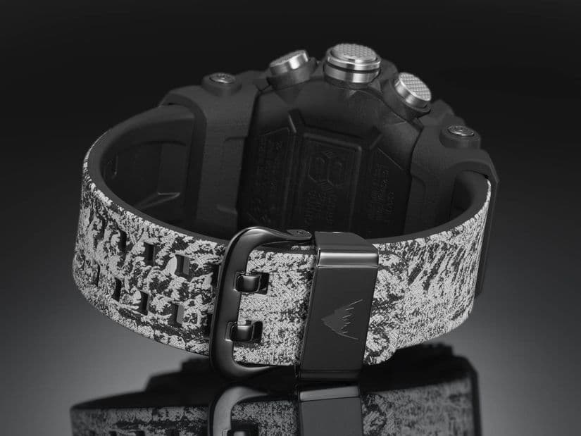 Часы G-Shock и Burton