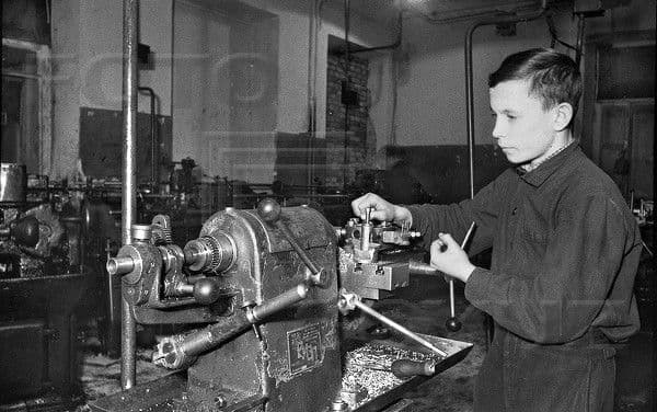 История златоустовского часового завода