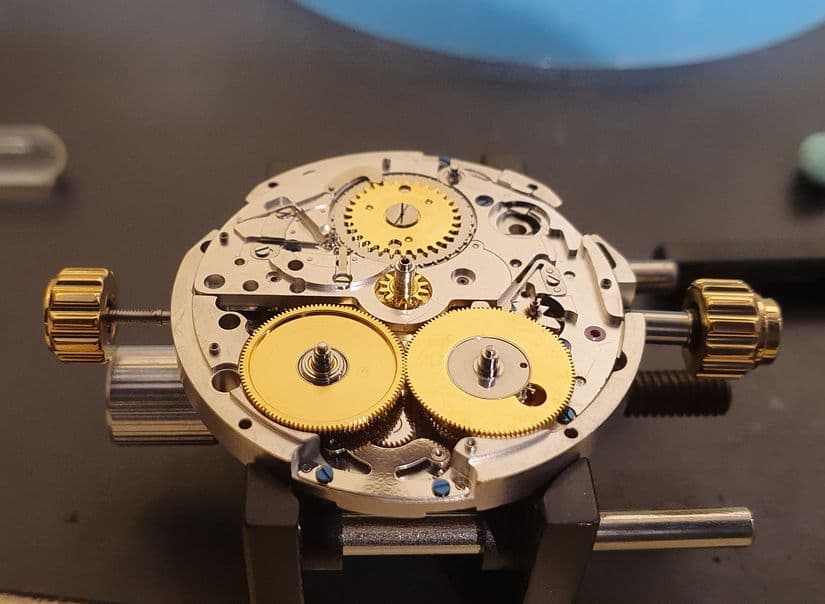 Механизм часов Ulysse Nardin Sonata