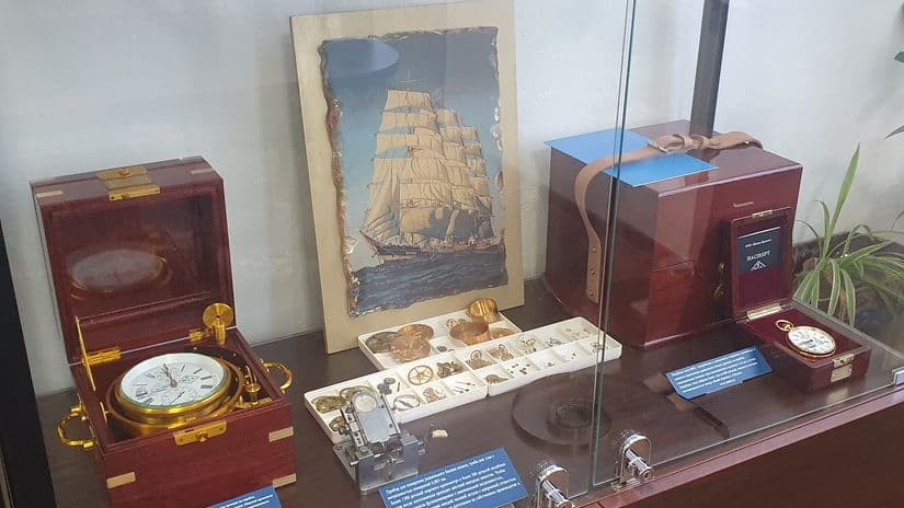 Морские хронометры с барка Седов