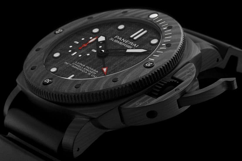 Часы Panerai Submersible Luna Rossa