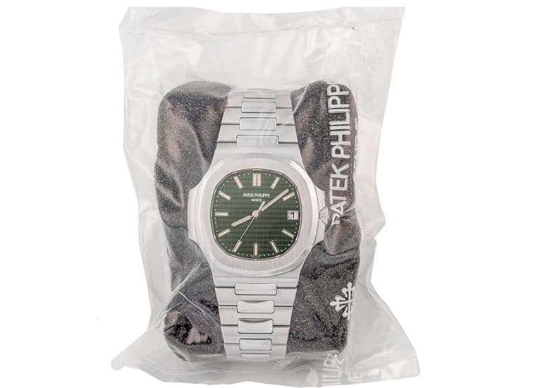 Patek Philippe Nautilus продали за 470 000 долларов