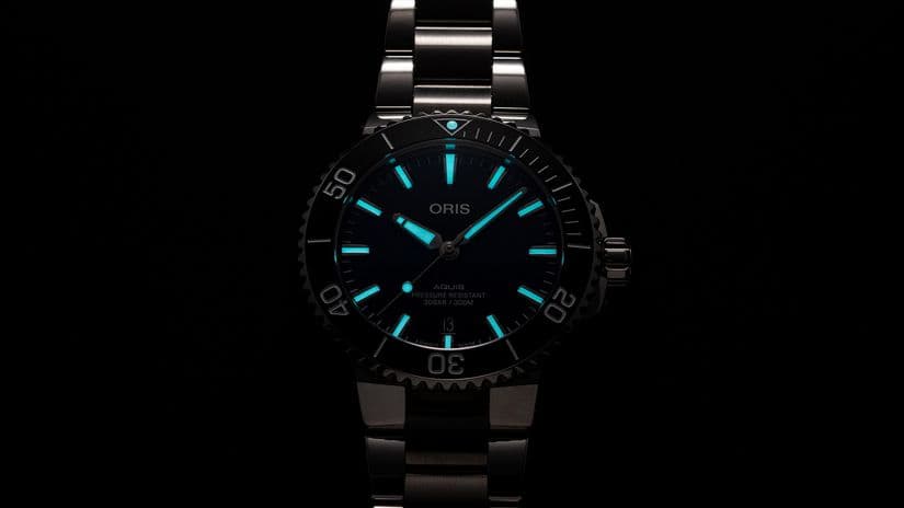 Часы Oris Aquis Date