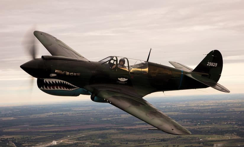 Истребитель Curtiss P-40 Warhawk