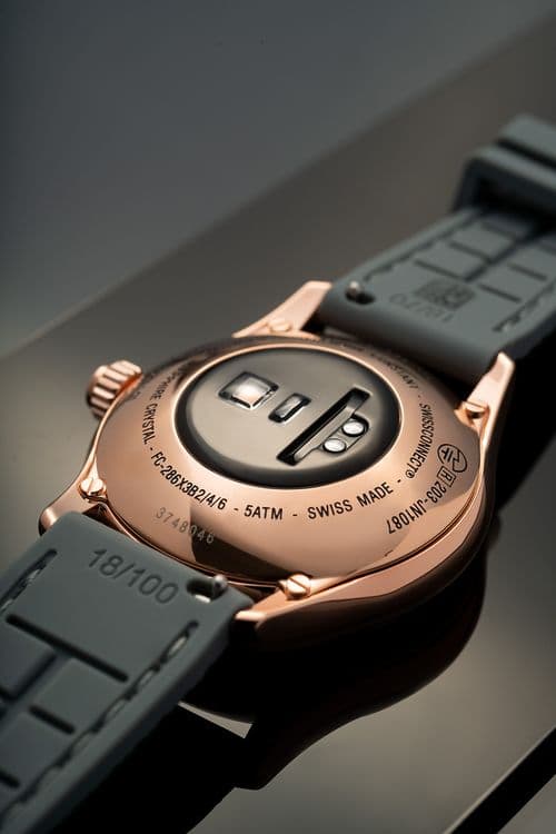 Умные часы Frederique Constant