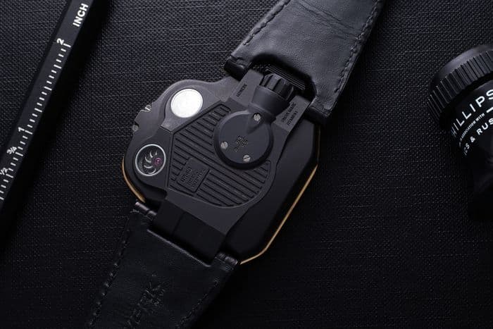 Часы Urwerk UR-110RG Роберта Дауни-младшего