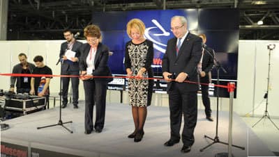 На открытии выставки: Светлана Морозова (Кастинг Хауз), Галина Невзорова (ТД «Полет»), Михаил Каспаров (ProTime Rus)