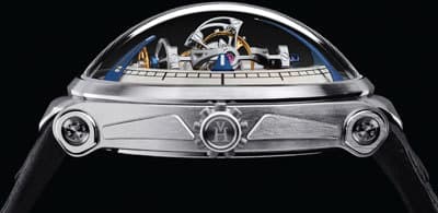 В Deep Space (9) Tourbillon вся зрелищная система накрыта сапфировым куполом высотой в 9 мм при высоте корпуса 10 мм