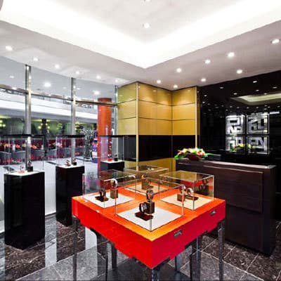 Бутик ROGER DUBUIS 