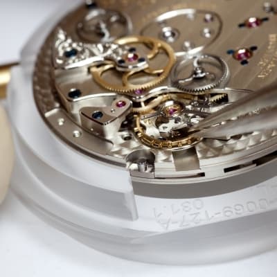 Lange 1 Time Zone 