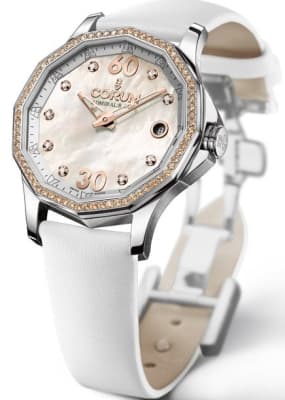 Corum Admiral’s Cup Legend 38 Fiancée