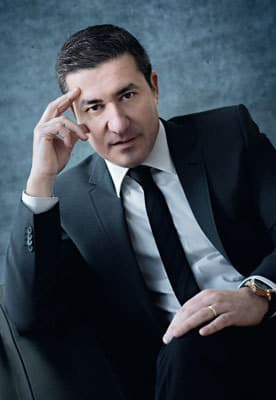 Антонио Кальче, кроме Corum, возглавил также и Eterna