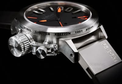 U-Boat Classico 1001 Limited Edition в корпусе 47 мм из титана с оранжевой или синей Super-LumiNova, WR 1001 метр, лимит 1001 экземпляр 