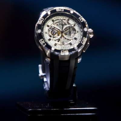  Roger Dubui