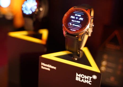 Montblanc представила новые умные часы Montblanc Summit 2