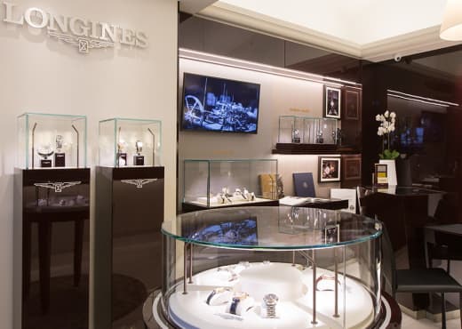 Longines выходит в онлайн в России