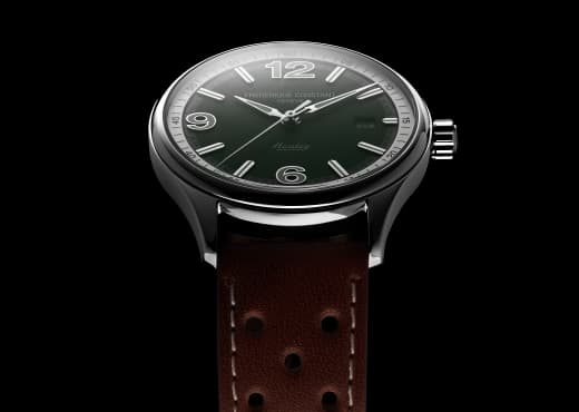 Frederique Constant c Austin-Healey. Винтажный трехстрелочник