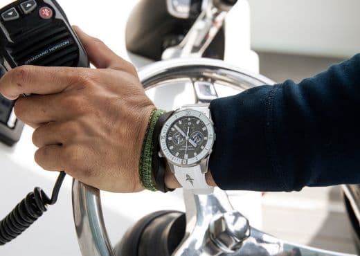 Ulysse Nardin выпускает новые акульи дайверские часы