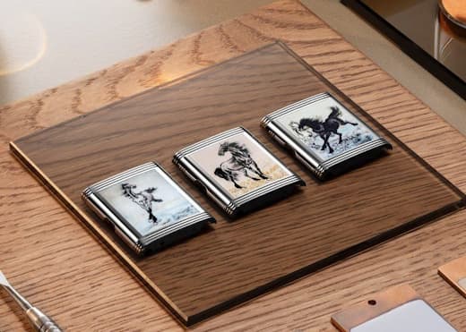 Reverso Tribute ENAMEL XU BEIHONG от Jaeger-LeCoultre
